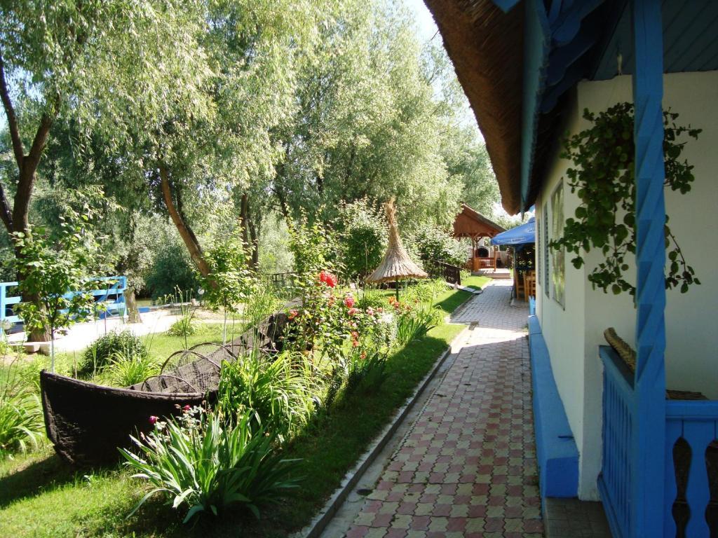 Hôtel Casa Dintre Salcii à Uzlina Extérieur photo
